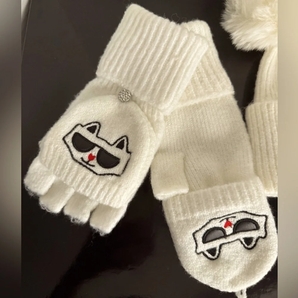 Karl Lagerfeld Hat & Gloves 2PC Set in Karl Largerfeld Gift Box❤️NWT Retail: $98 - Picture 3 of 11